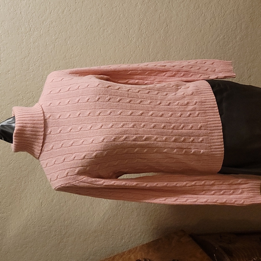 Merino & Angora turtle neck sweater